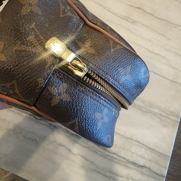 Louis vuitton toiletry bag 25 - Picture 12 of 13